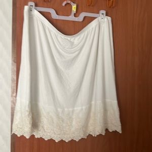 🌸Skirt extender slip🌸